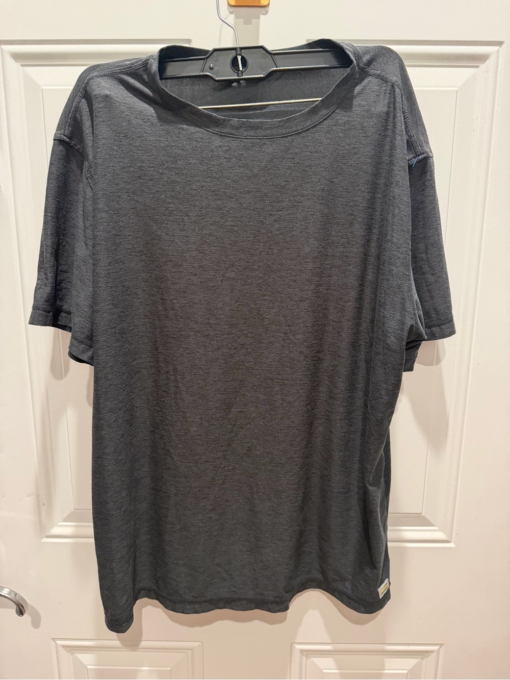 VUORI Strato Tech Tee - Picture 2 of 4